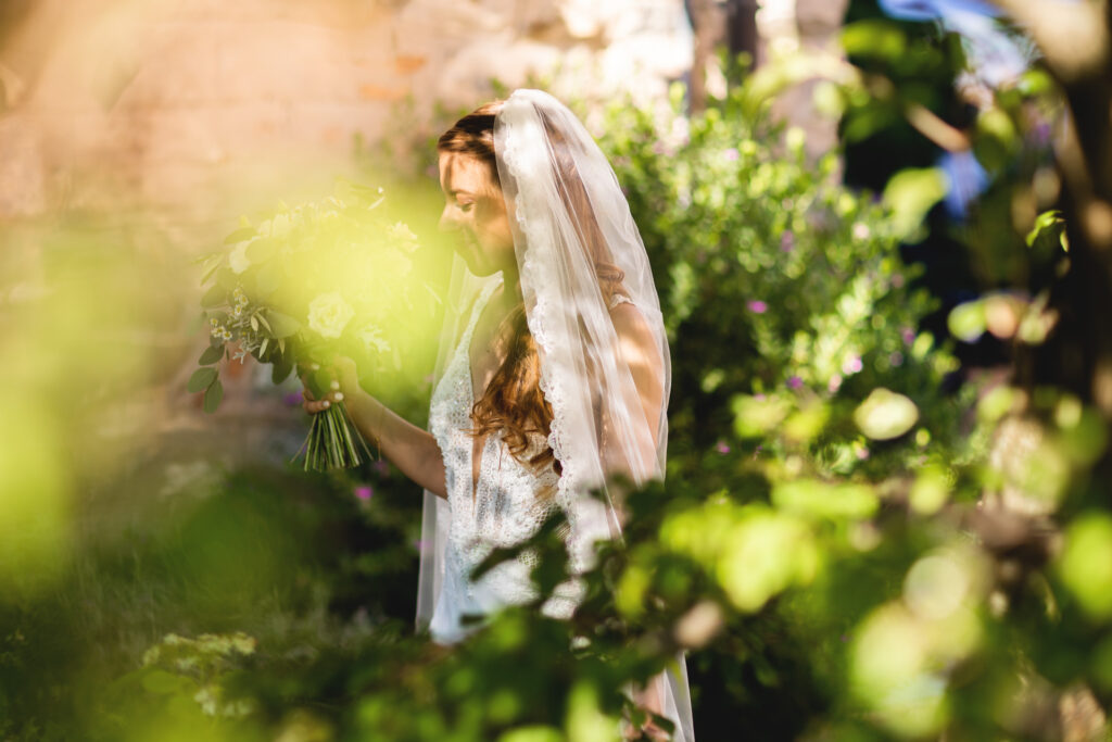 Foto di coppia reportage al Castello di Casiglio a Como