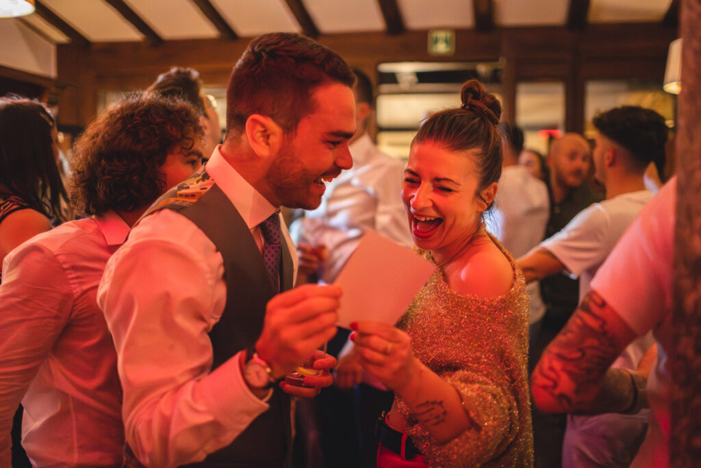 Reportage fotografico festeggiamenti matrimonio al Grotto da Enzo a Tegna